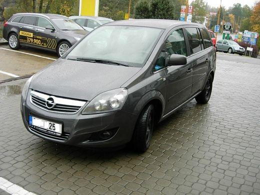 Opel zafira бензин