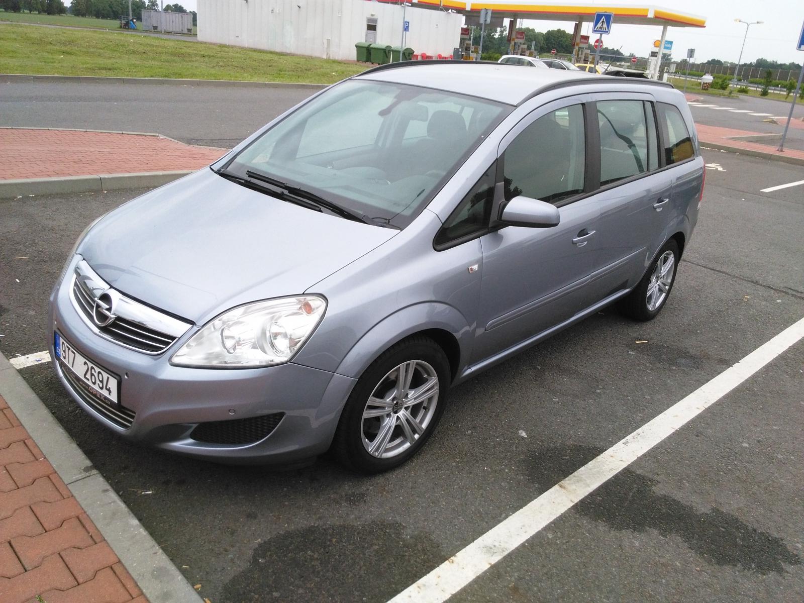 Opel zafira b 2008